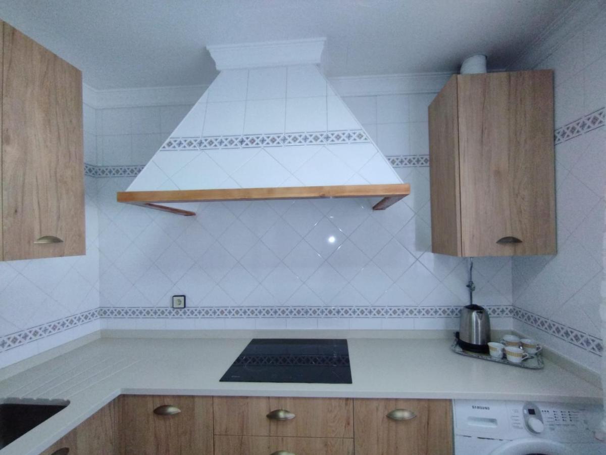 マタラスカニャス La Fonda De Julia Magnifica Casa Muy Luminosa Y Amplia Con Chimenea Y Barbacoaヴィラ エクステリア 写真