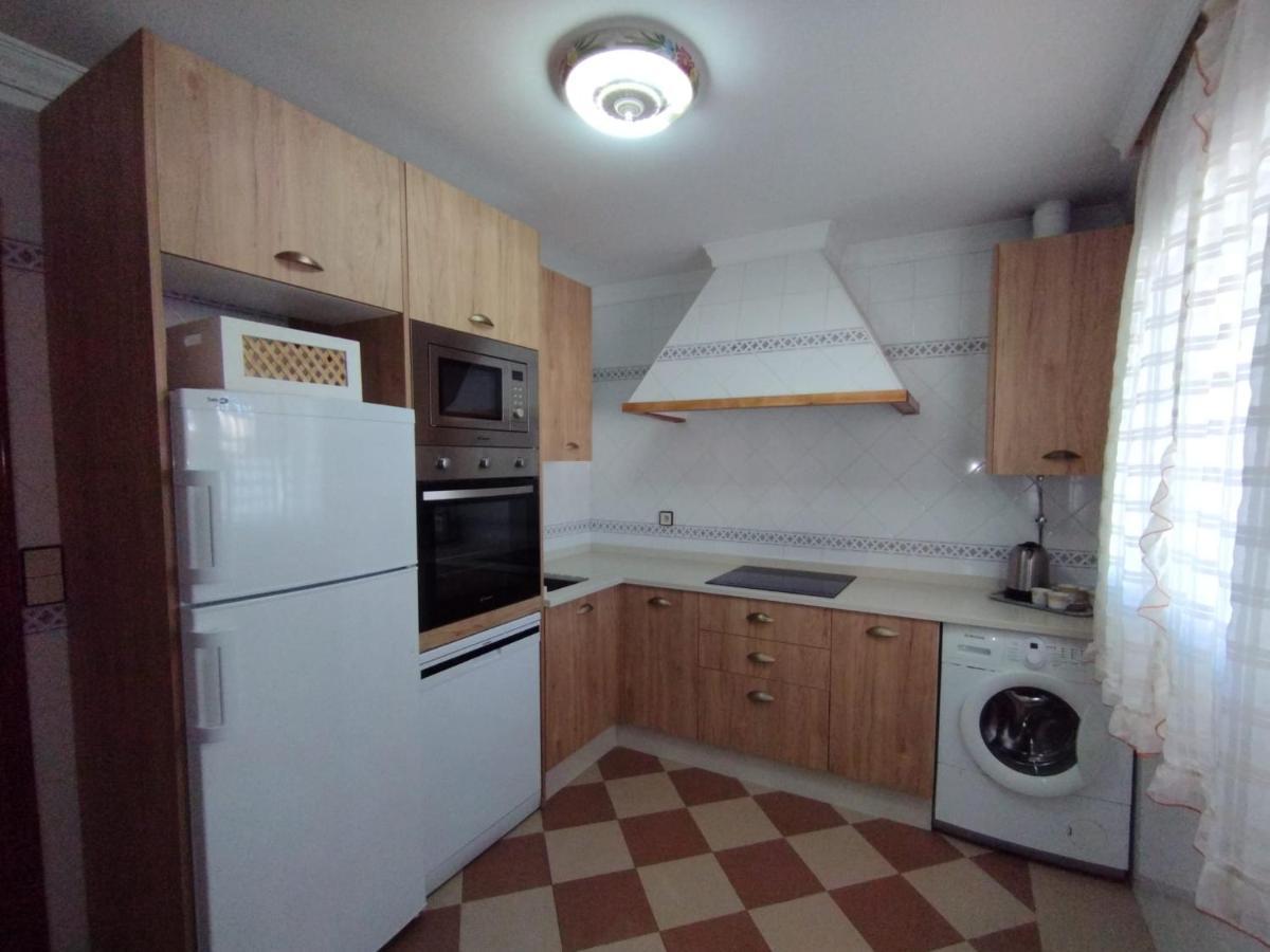 マタラスカニャス La Fonda De Julia Magnifica Casa Muy Luminosa Y Amplia Con Chimenea Y Barbacoaヴィラ エクステリア 写真