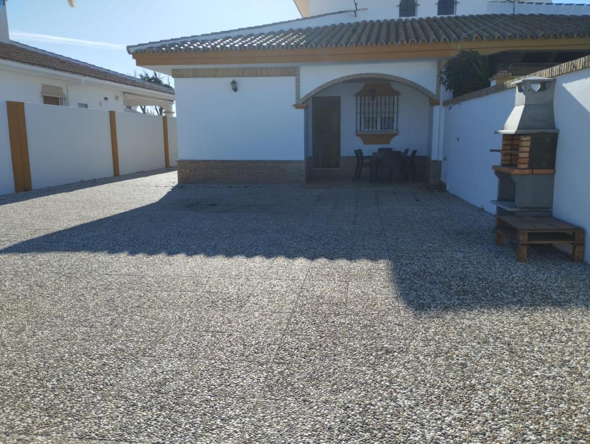 マタラスカニャス La Fonda De Julia Magnifica Casa Muy Luminosa Y Amplia Con Chimenea Y Barbacoaヴィラ エクステリア 写真